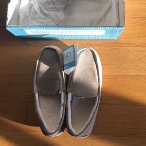 Brookstone never worn nap slippers memory foam